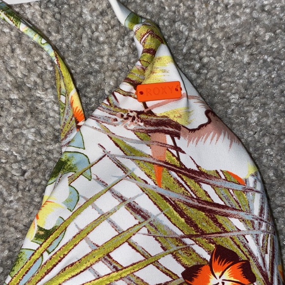 NWOT Roxy Bathing Suit Top - Picture 2 of 3